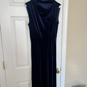 Lulu's Classic Elegance Navy Velvet Sleeveless Mock Neck Maxi Dress NWT